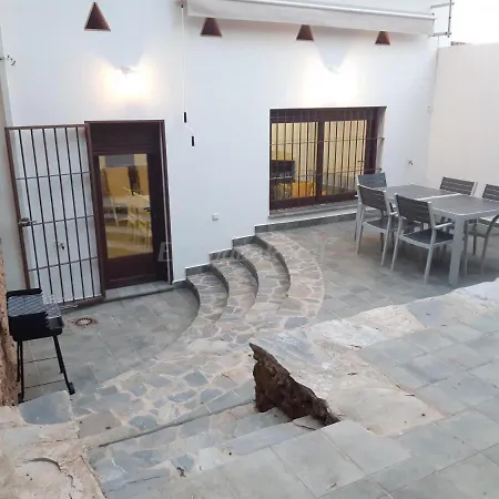 Tobas Apartment